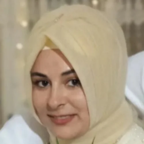 Ayşe Gül Ş.