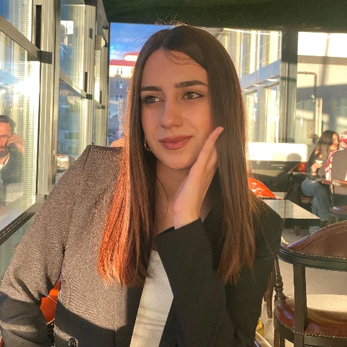 Merve A.