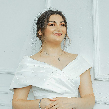 Gökçe Ü.-