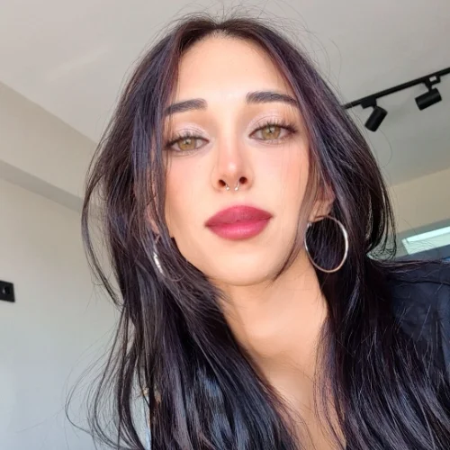 Zehra A.