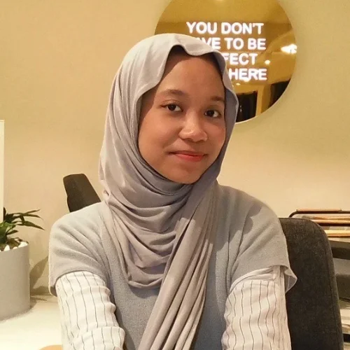 Nadhila Azizaty Z.