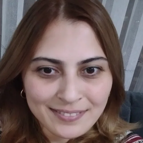 Büşra Y-