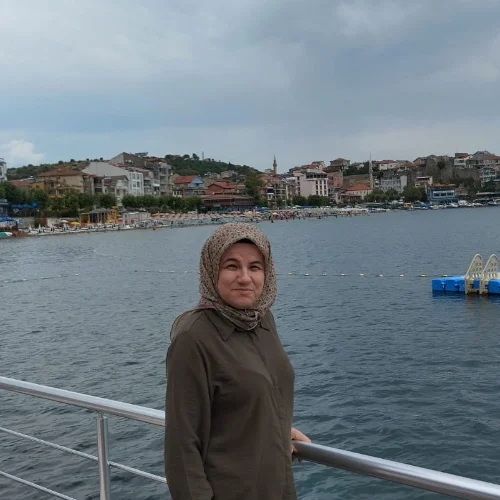 Hatice M.-