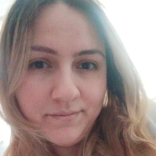 Büşra Ç.