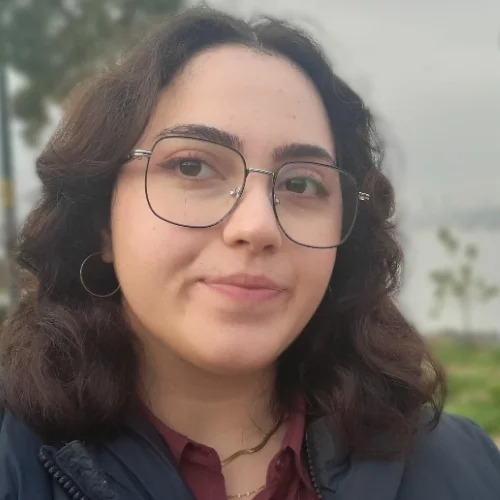 Zehra Ç.