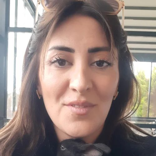 Zehra A.-