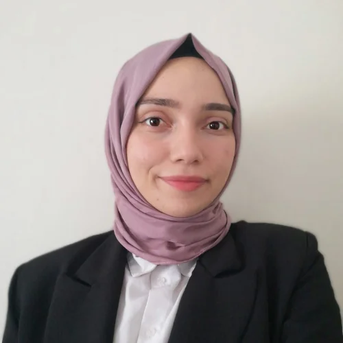 Gülnihal M.-