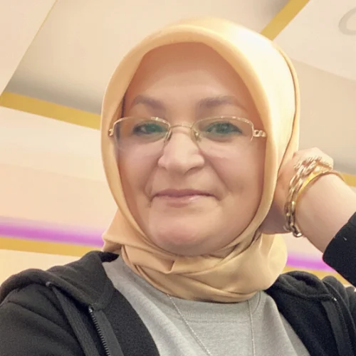 Ayse D.