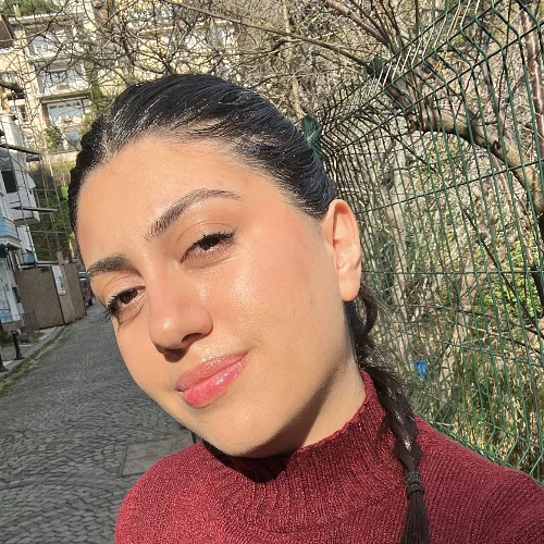 Emine Berfin D-