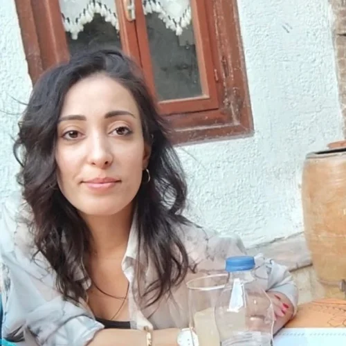Ayşenur D-