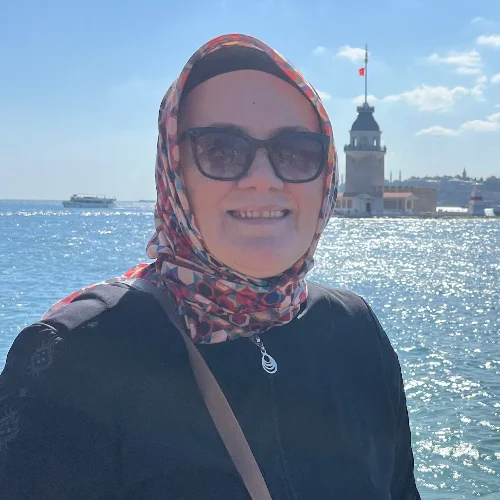 Nazlı Ç.-