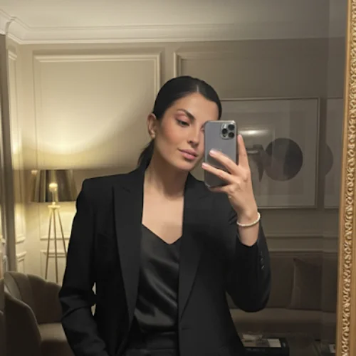 Rüveyda T-