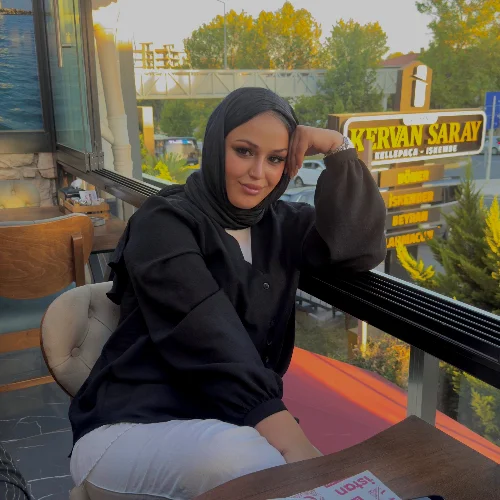 Nazlı S-