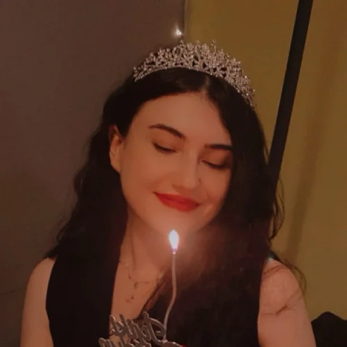 Merve Ö.