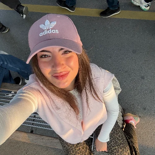 Zeynep Buse E-