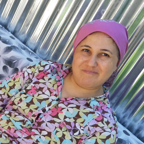 Hanife Y-