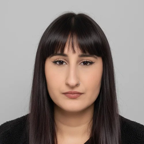 Özlem Nur Ö-