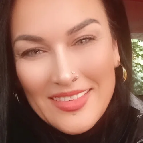 Hatice Ü-