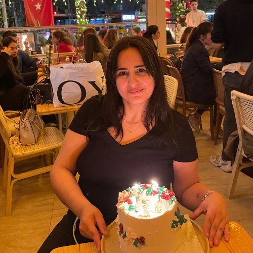 Elif D-