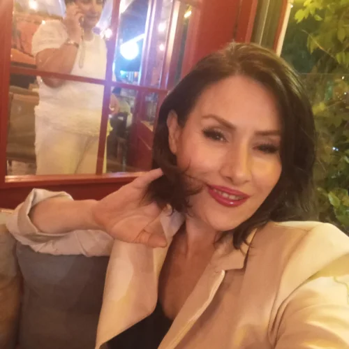 Esra B.