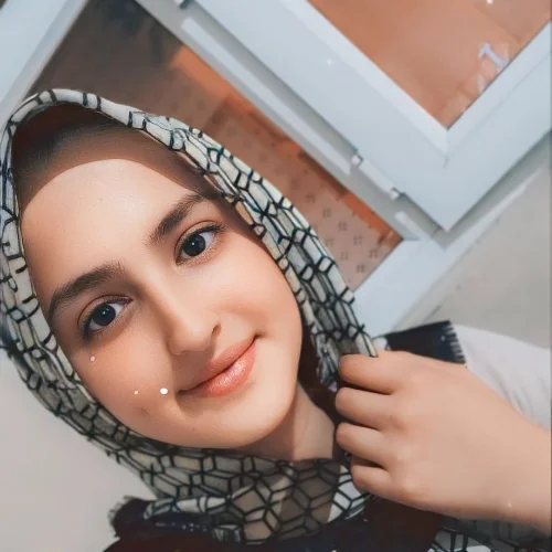 Nursena Ç.-