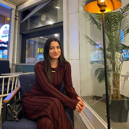 Fatma Nur Y-