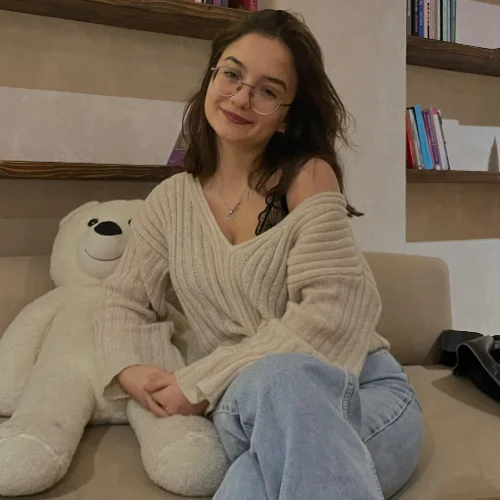 Merve Y.