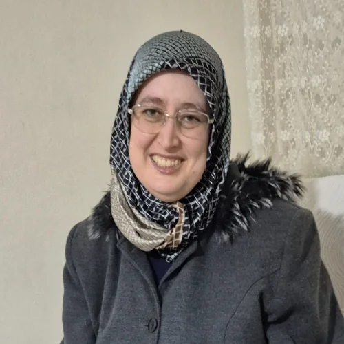 Ayşe Ş.