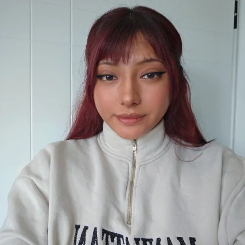 Cinthya A.