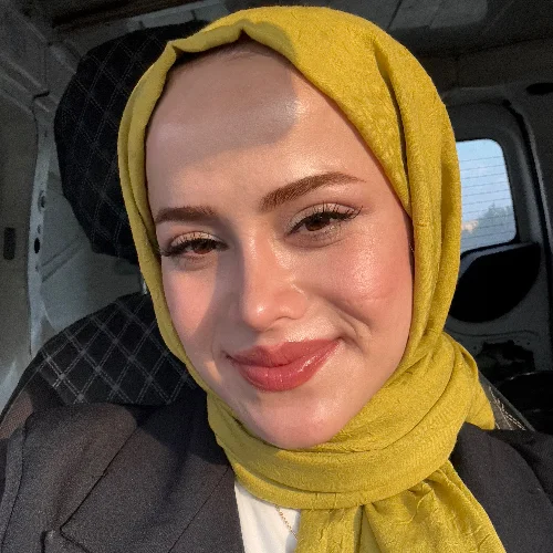 Ayşegül Ö.