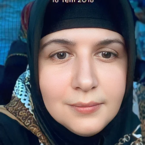Ayşe P.