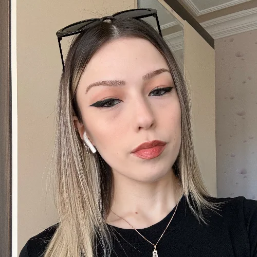 Begüm K-