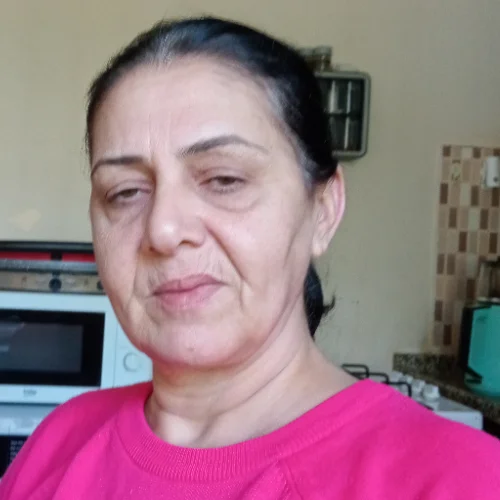 Ayşe Y-