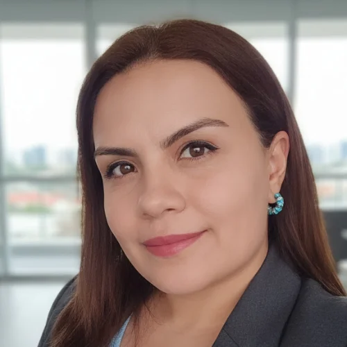 Özlem B.