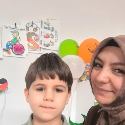 Özlem B-