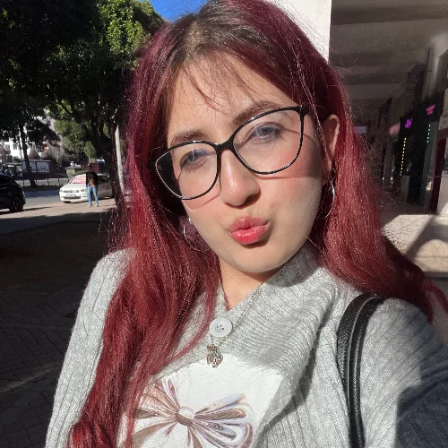 Zeynep E-