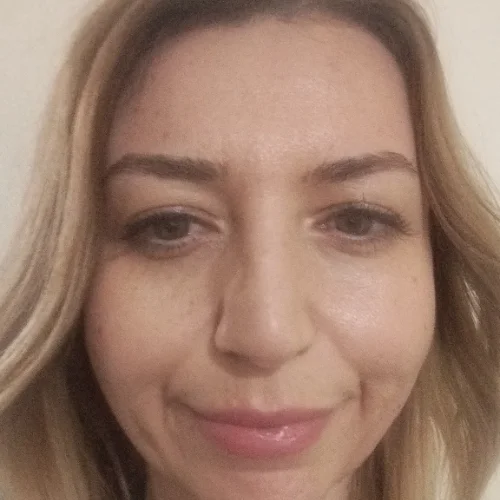 Aynur Ş.