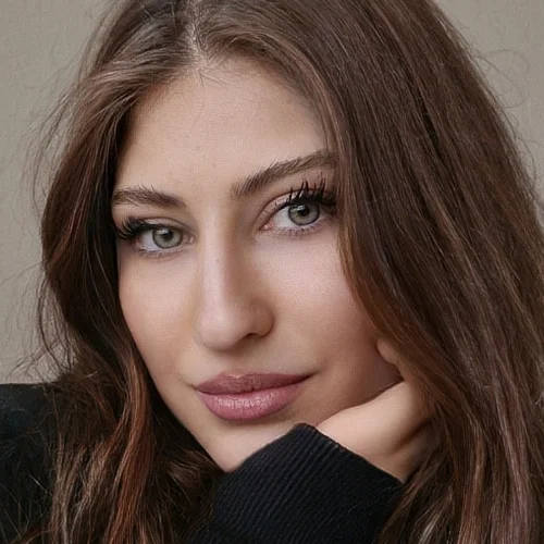 Ebru Y.