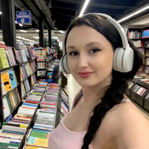 Nur Ş.-