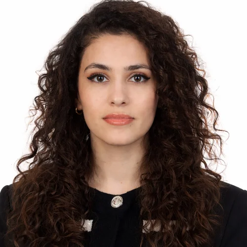 Fatma Ö.
