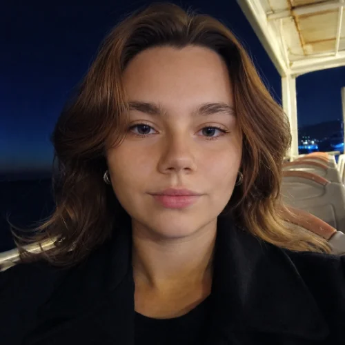 Aleyna B.