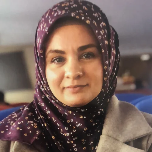 Emine K.