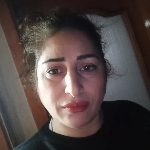 Özlem B-