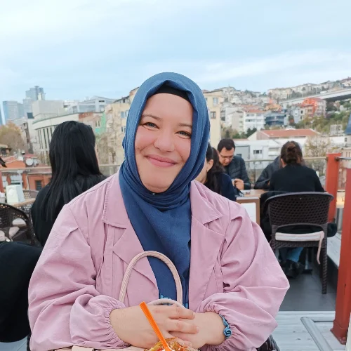 Hatice Ç.