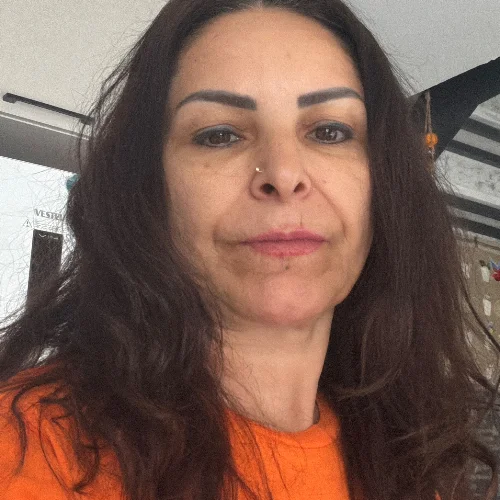 Çigdem Ç-