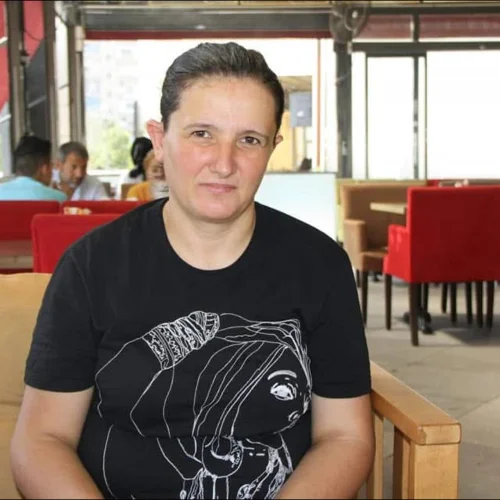 Tülay Ç-