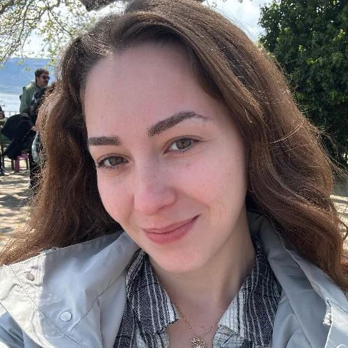 Sude Ş.