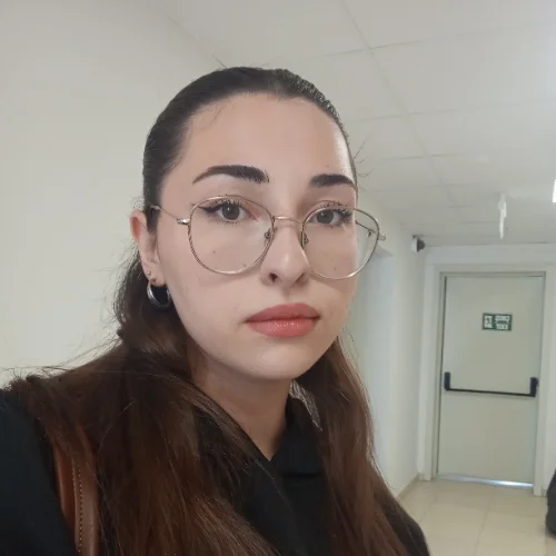 Hüma Nur T-