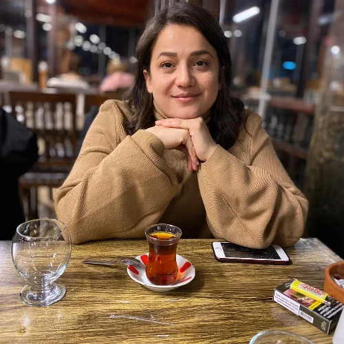 Emel Y.