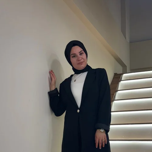 Fatmanur Sezer Ş.